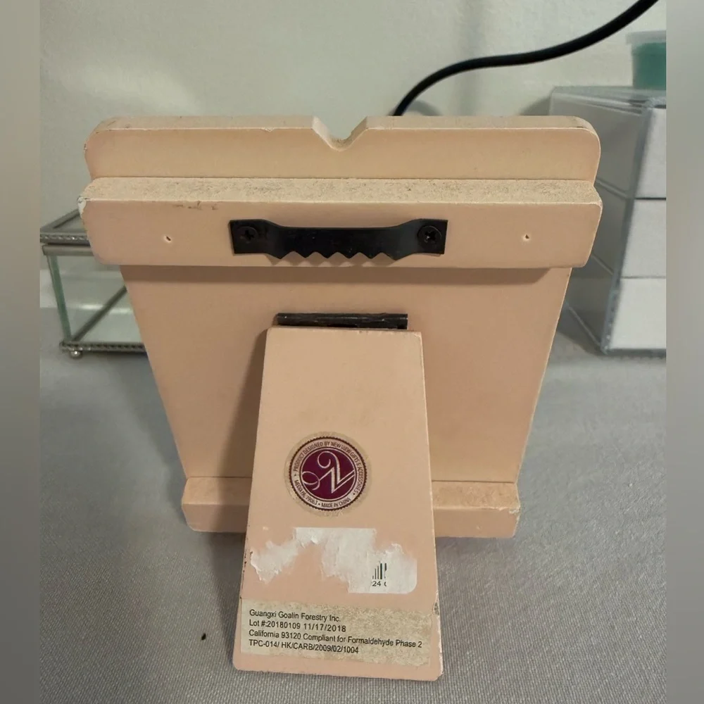 Pink Clipboard Picture Holder